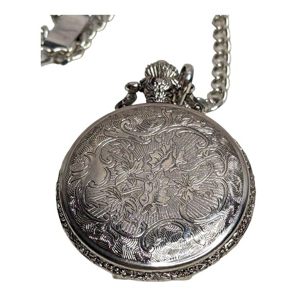 Benrus Vintage Gold and Silver TwoTone Men's Pocket Watch *Needs Battery* - Picture 2 of 7